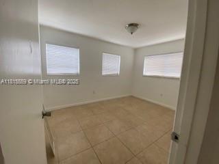 Small Image of Miami Number 6