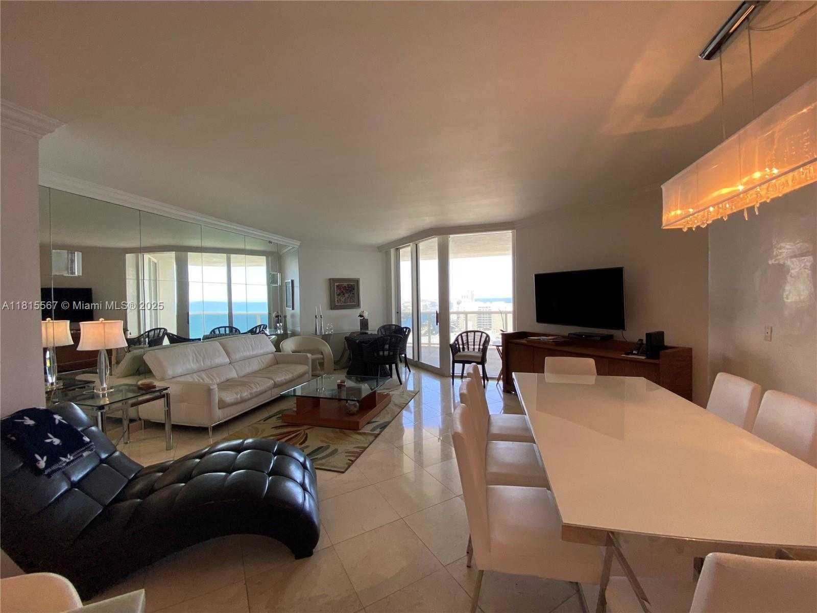 Small Image of 4779 COLLINS AV #3008, Miami Beach Number 18