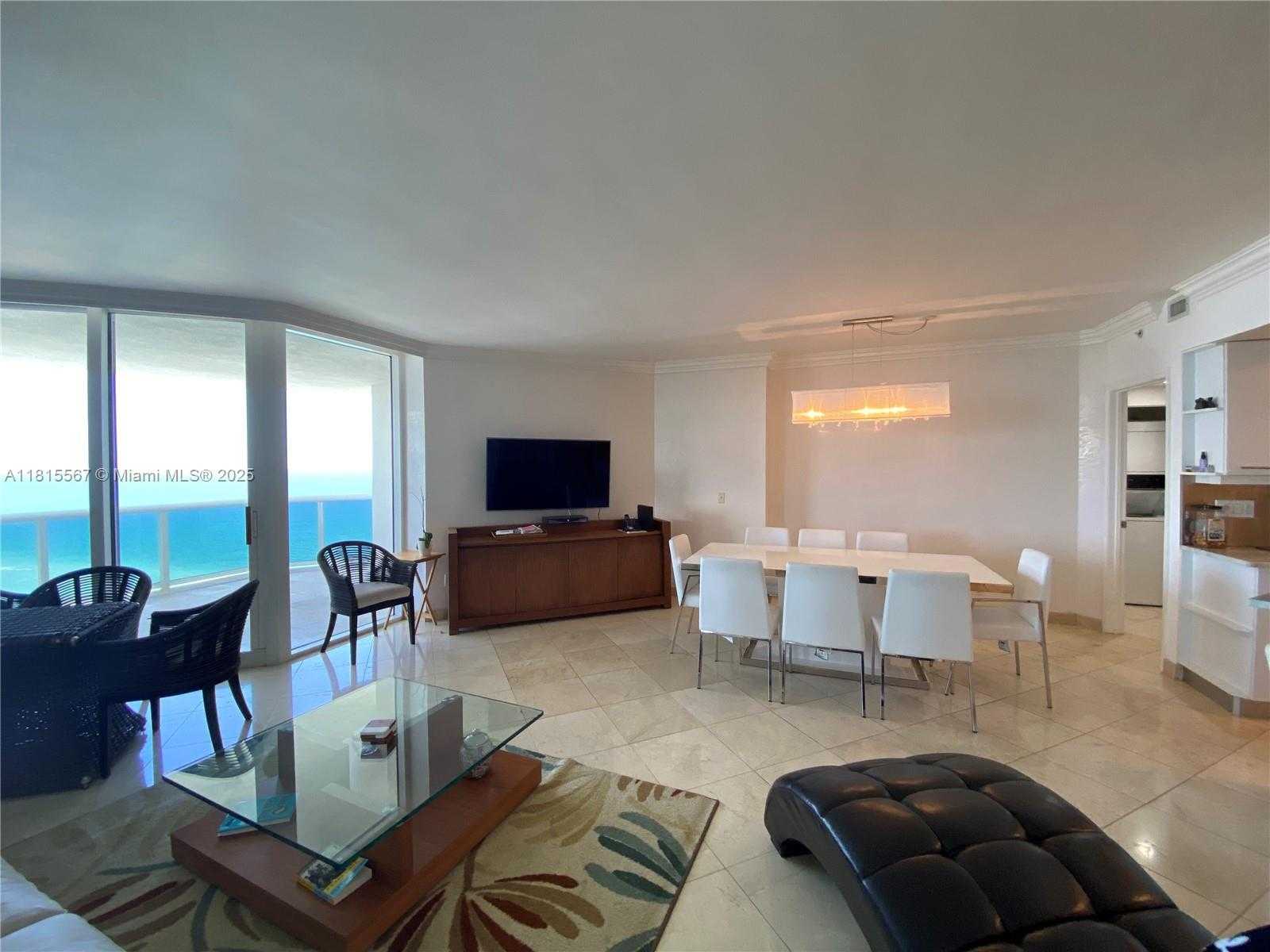 Small Image of 4779 COLLINS AV #3008, Miami Beach Number 22