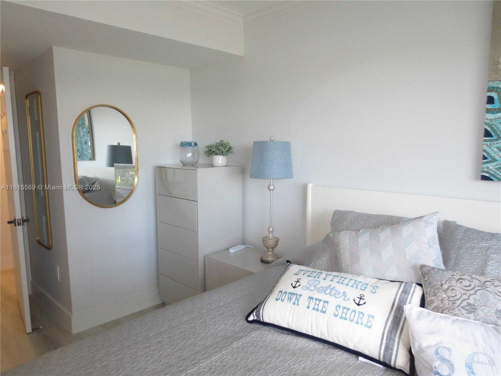 Small Image of 2951 SOUTH BAYSHORE DR #505, Miami Number 10