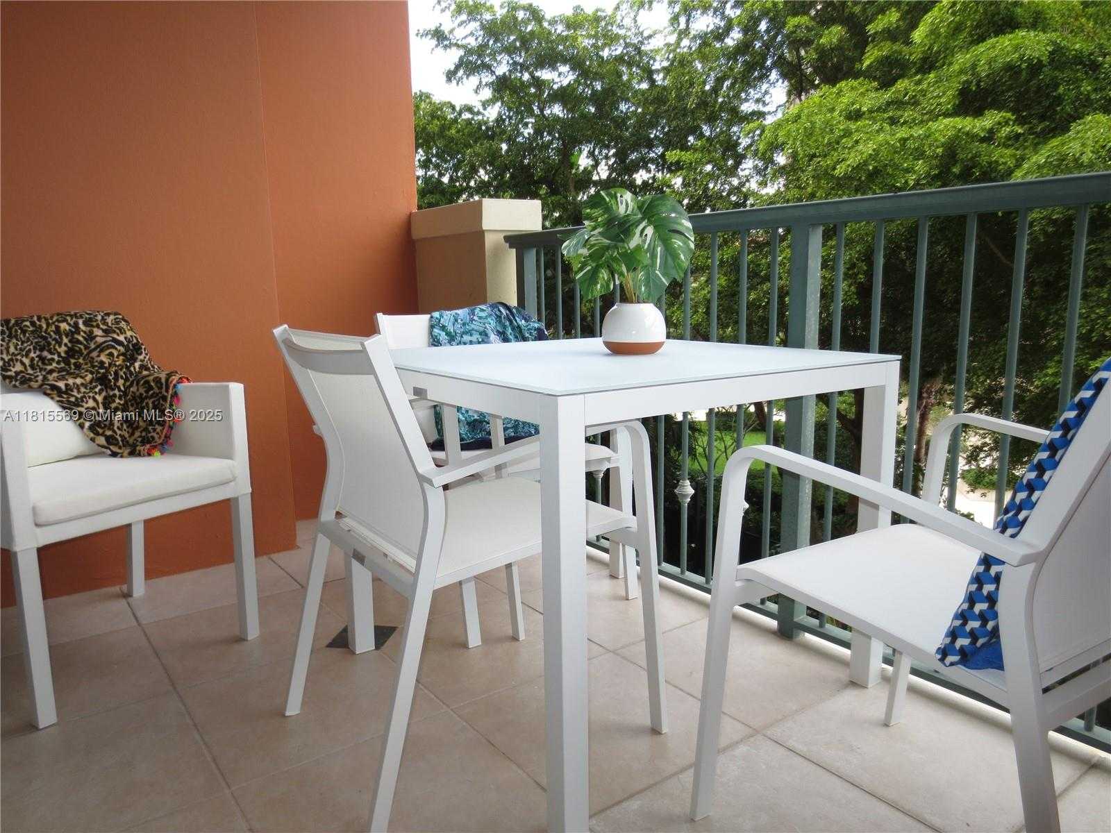 Small Image of 2951 SOUTH BAYSHORE DR #505, Miami Number 11