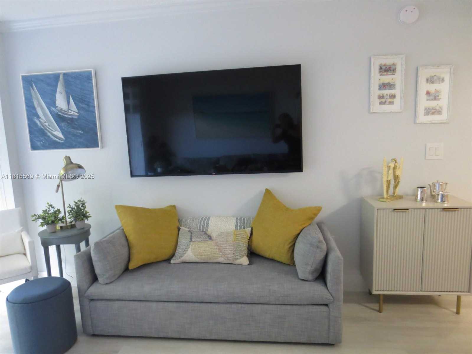 Small Image of 2951 SOUTH BAYSHORE DR #505, Miami Number 14