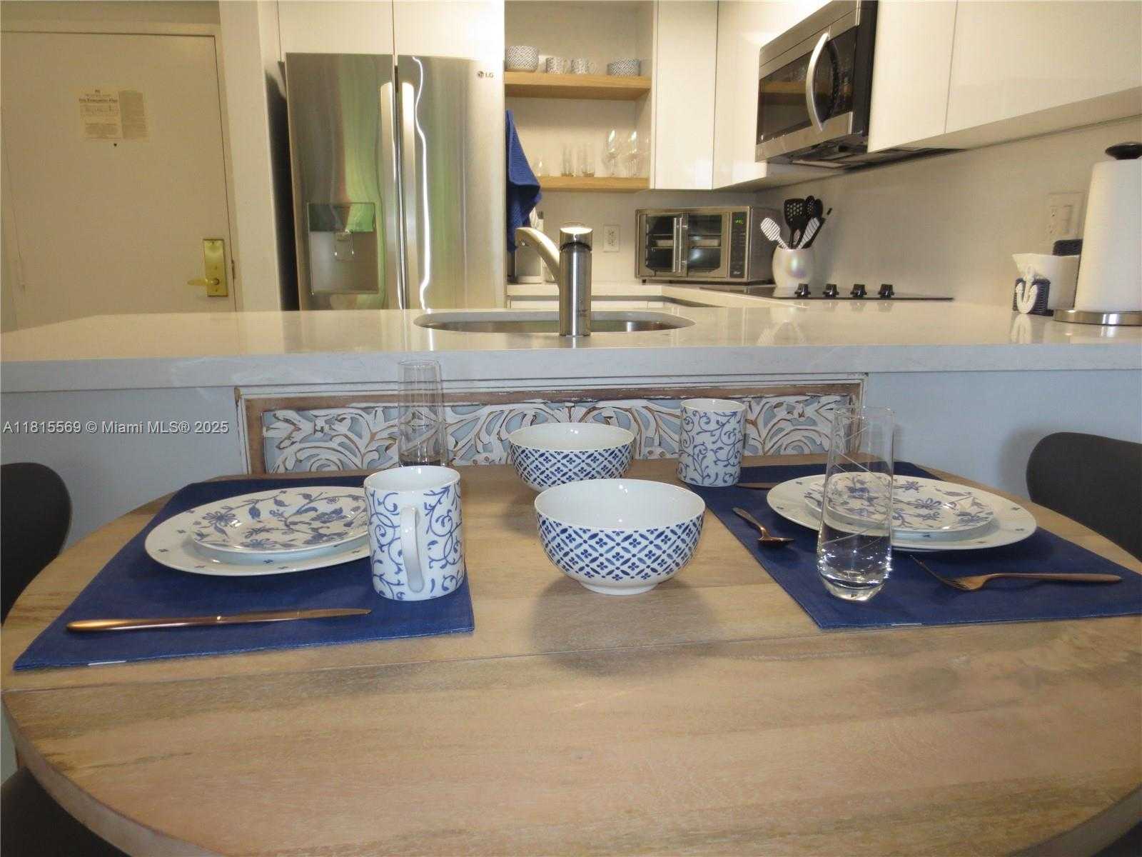 Small Image of 2951 SOUTH BAYSHORE DR #505, Miami Number 6