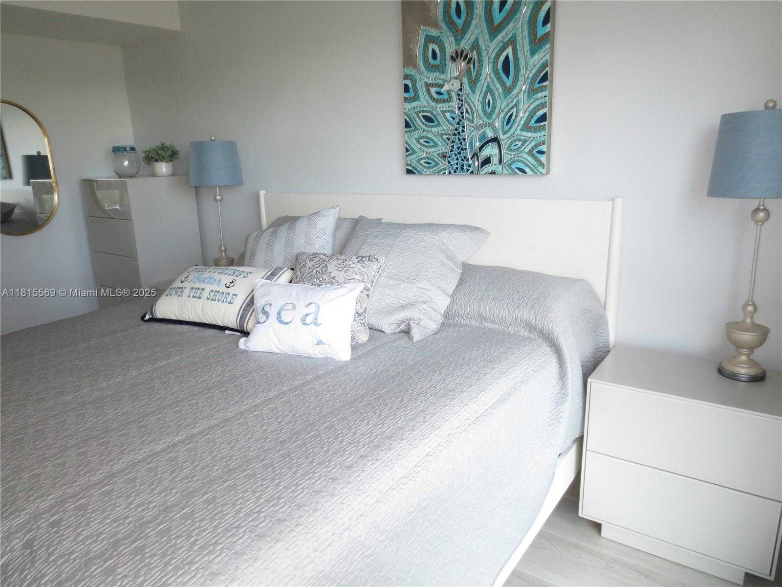 Small Image of 2951 SOUTH BAYSHORE DR #505, Miami Number 8