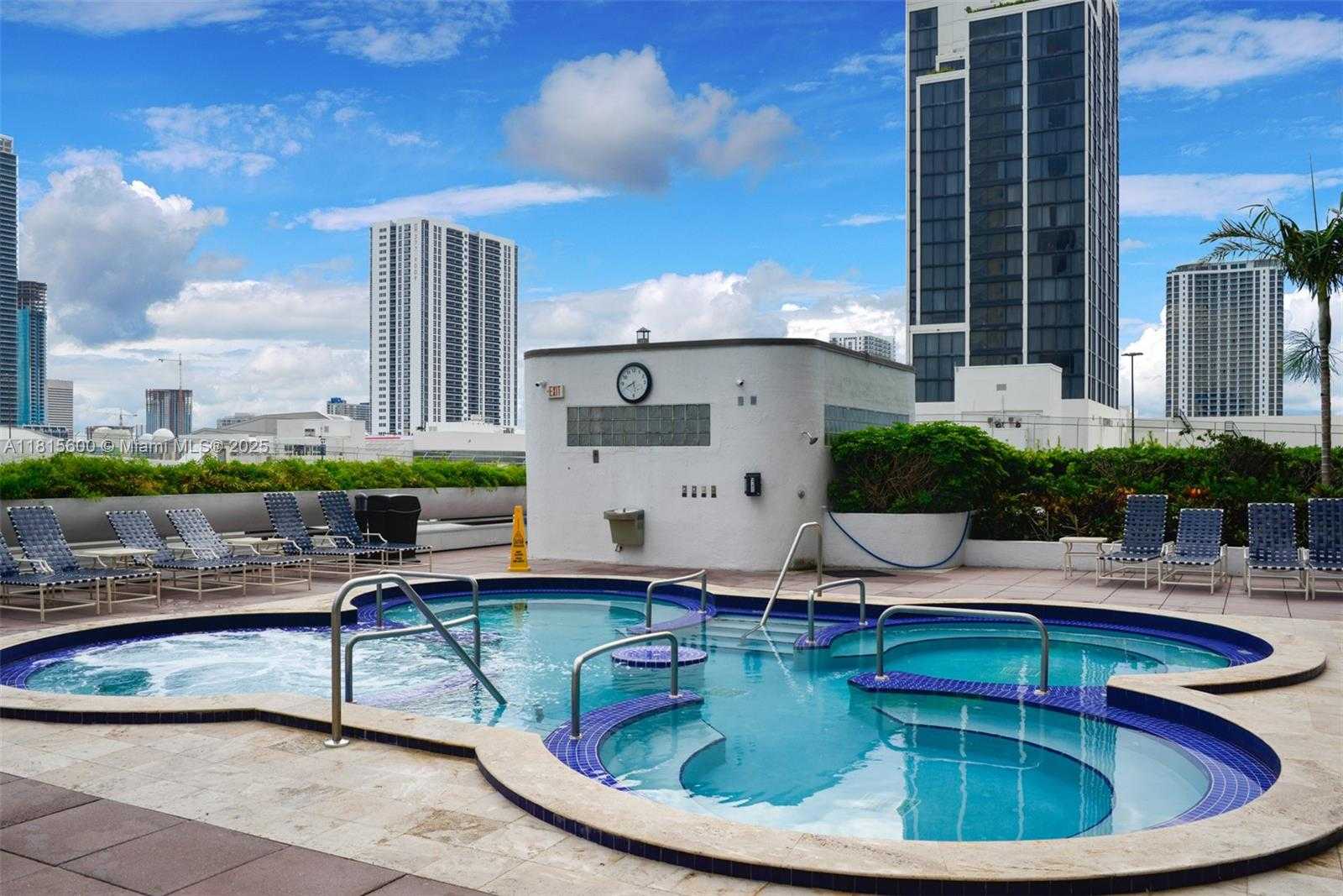 Small Image of 1717 NORTH BAYSHORE DR #A-3646, Miami Number 20