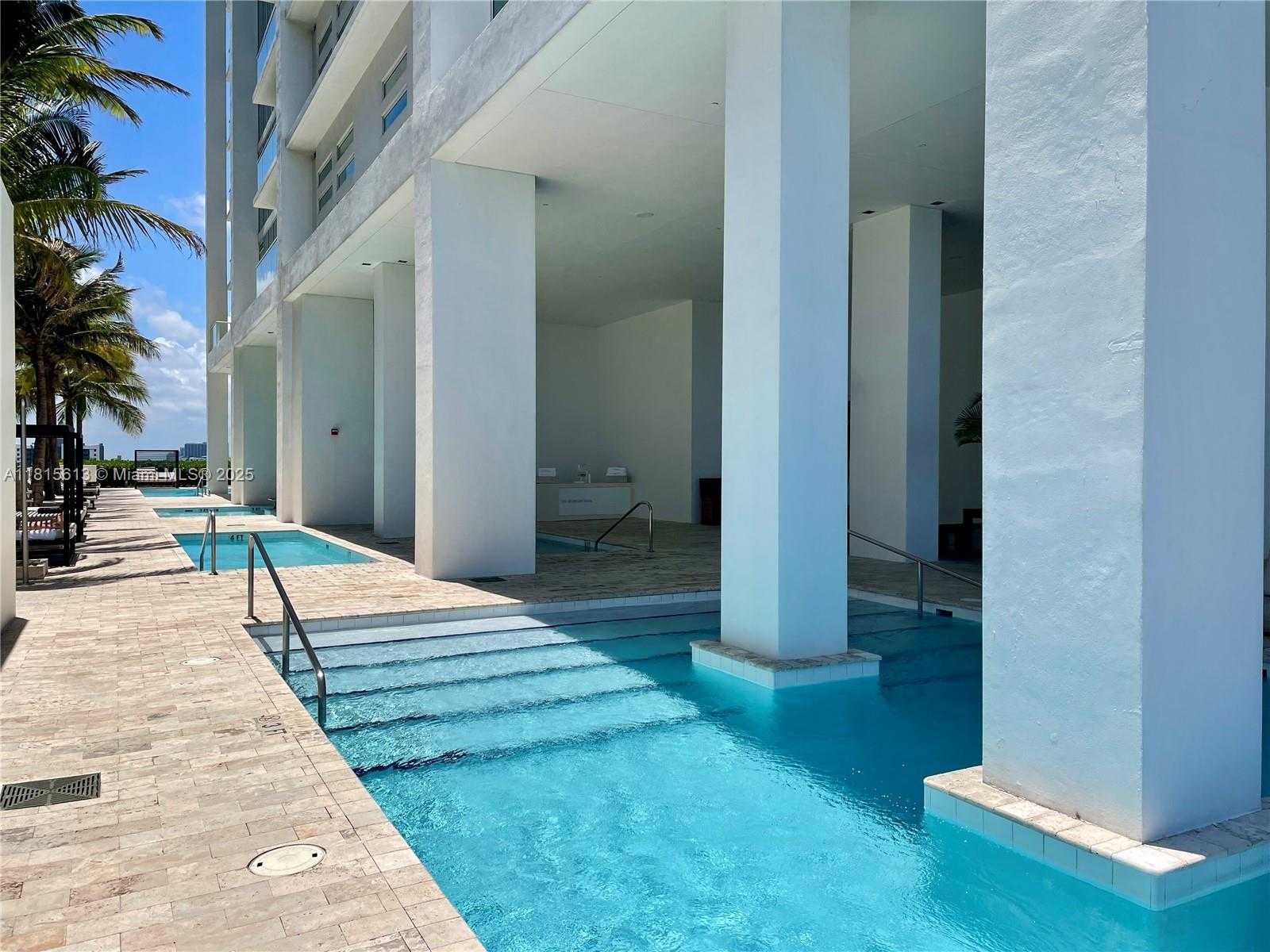 Small Image of 1040 BISCAYNE BLVD #1105, Miami Number 18