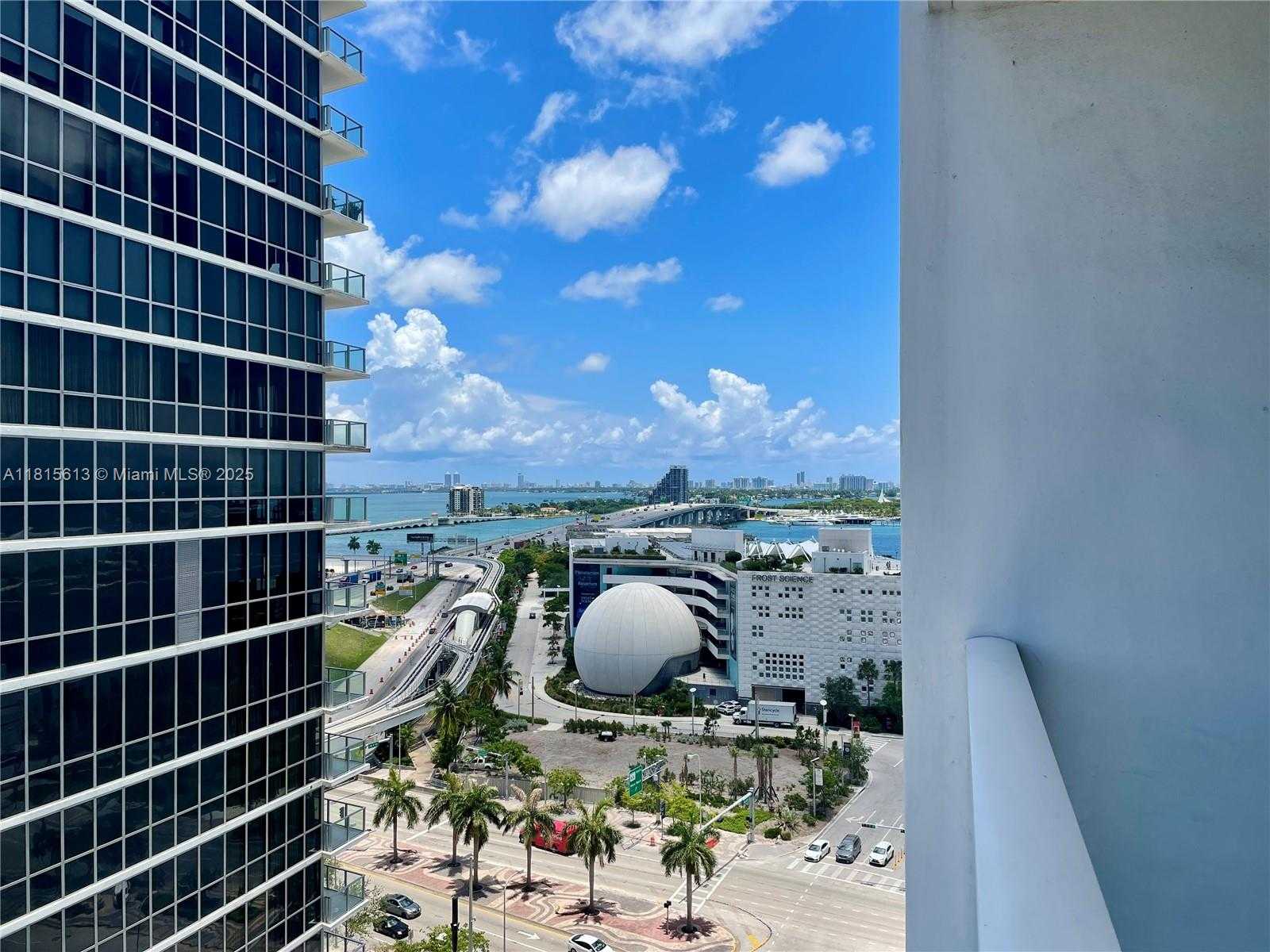 Small Image of 1040 BISCAYNE BLVD #1105, Miami Number 2