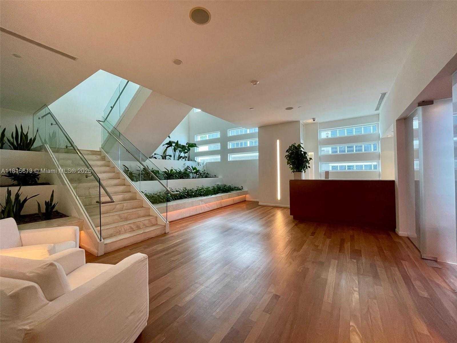 Small Image of 1040 BISCAYNE BLVD #1105, Miami Number 24