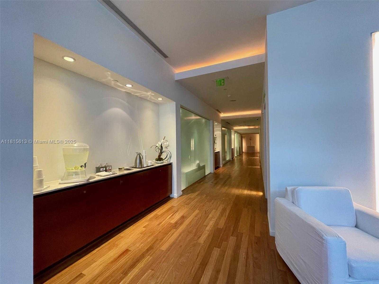 Small Image of 1040 BISCAYNE BLVD #1105, Miami Number 25