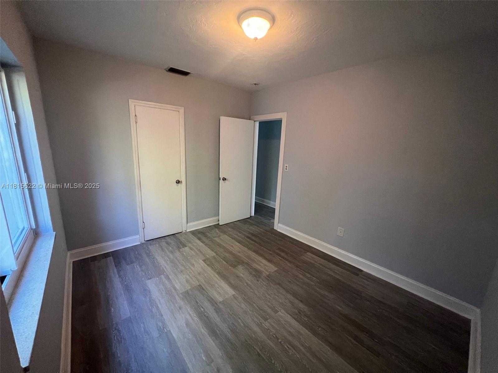 Small Image of 17690 NORTH EAST 19TH AVE, North Miami Beach Number 11