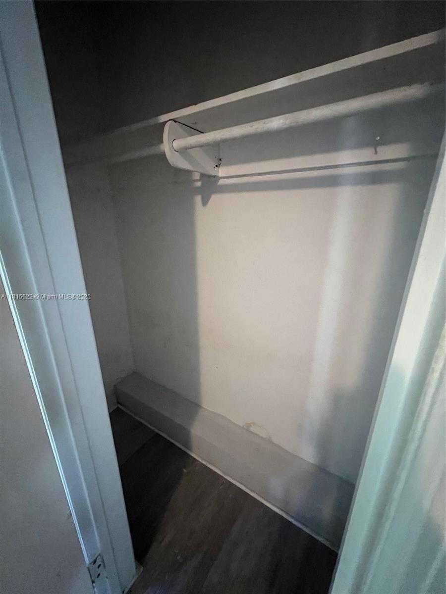 Small Image of 17690 NORTH EAST 19TH AVE, North Miami Beach Number 12