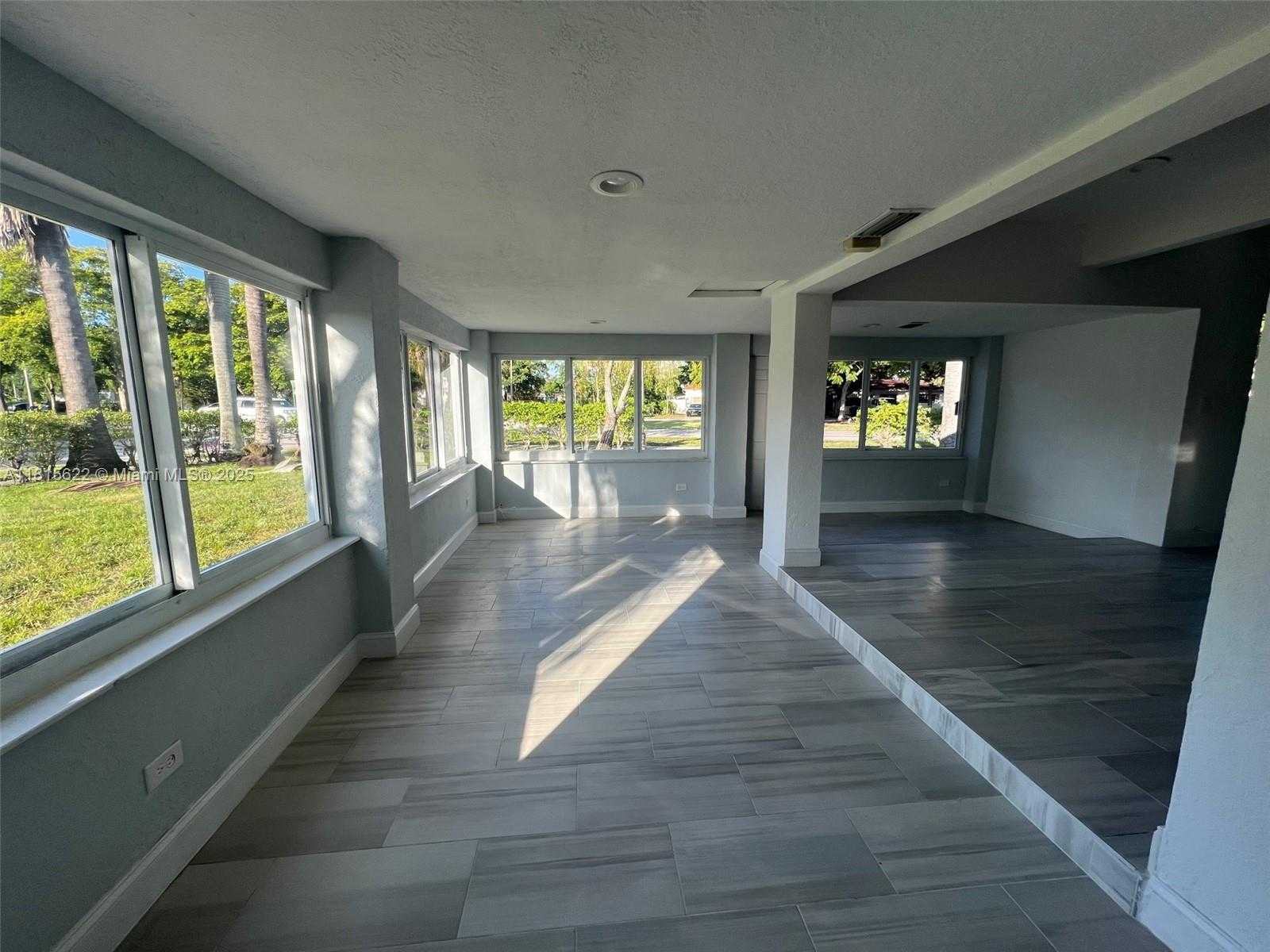 Small Image of 17690 NORTH EAST 19TH AVE, North Miami Beach Number 6