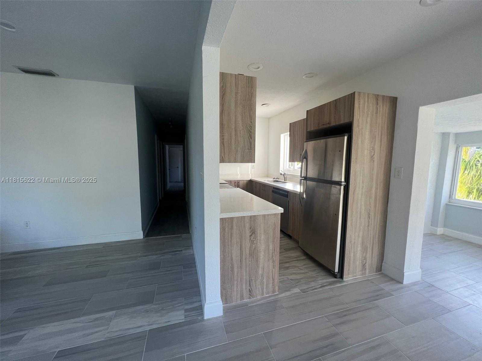 Small Image of 17690 NORTH EAST 19TH AVE, North Miami Beach Number 8