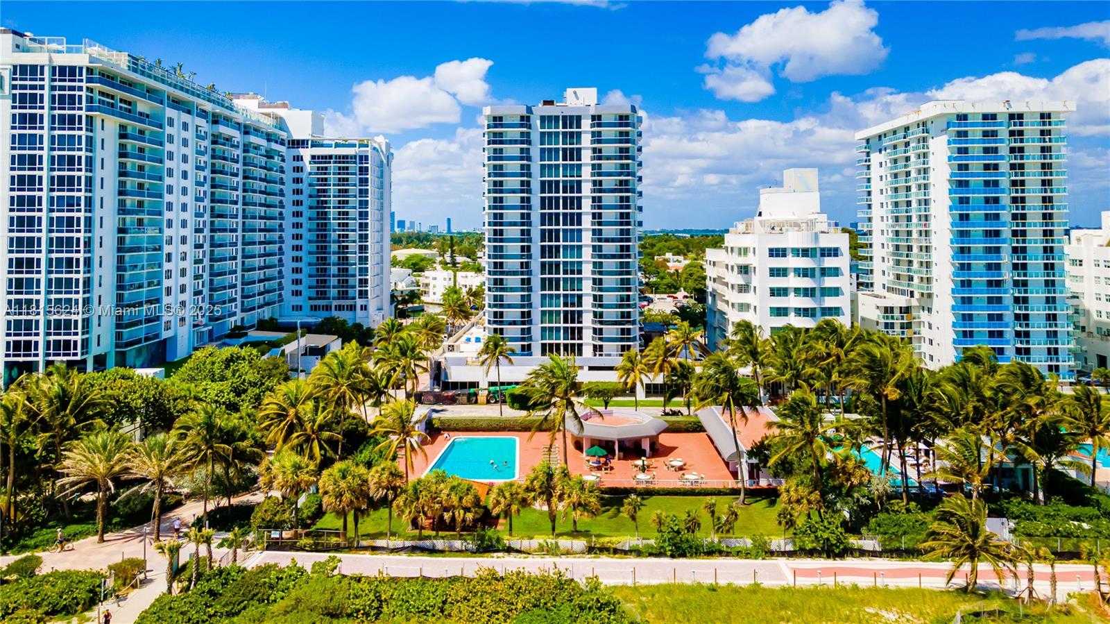 Small Image of 2401 COLLINS AVE #1508, Miami Beach Number 37