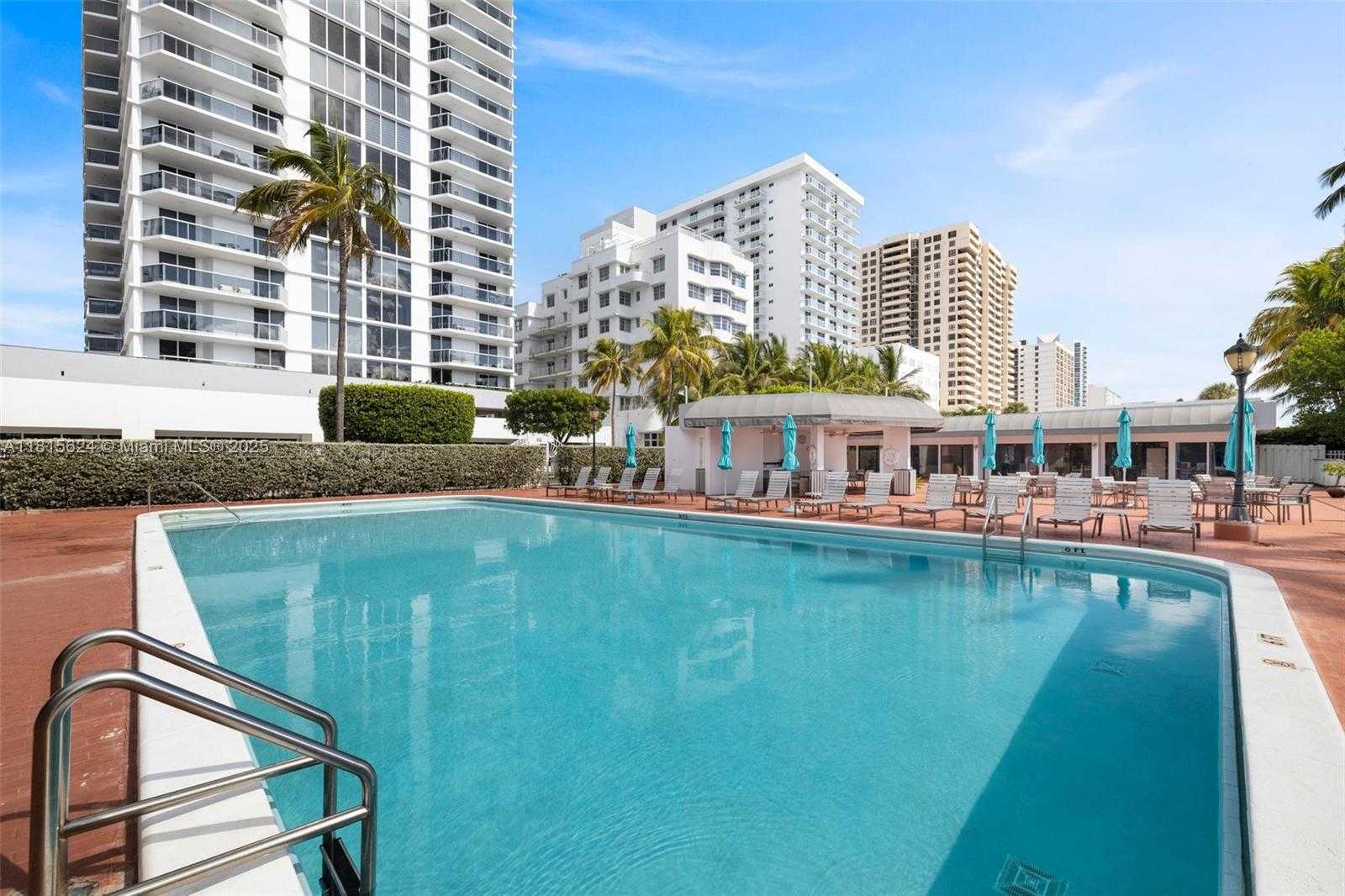 Small Image of 2401 COLLINS AVE #1508, Miami Beach Number 41