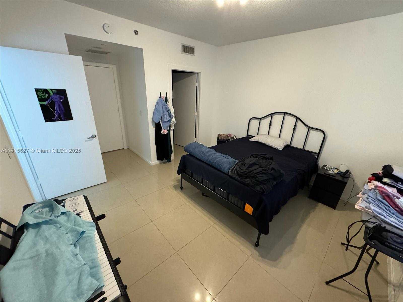 Small Image of 1060 BRICKELL AVE #4015, Miami Number 11