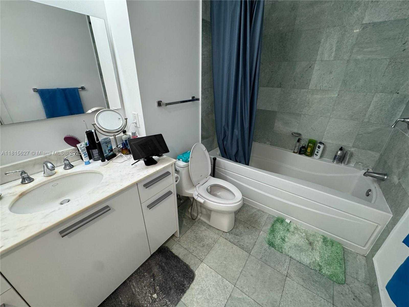 Small Image of 1060 BRICKELL AVE #4015, Miami Number 12