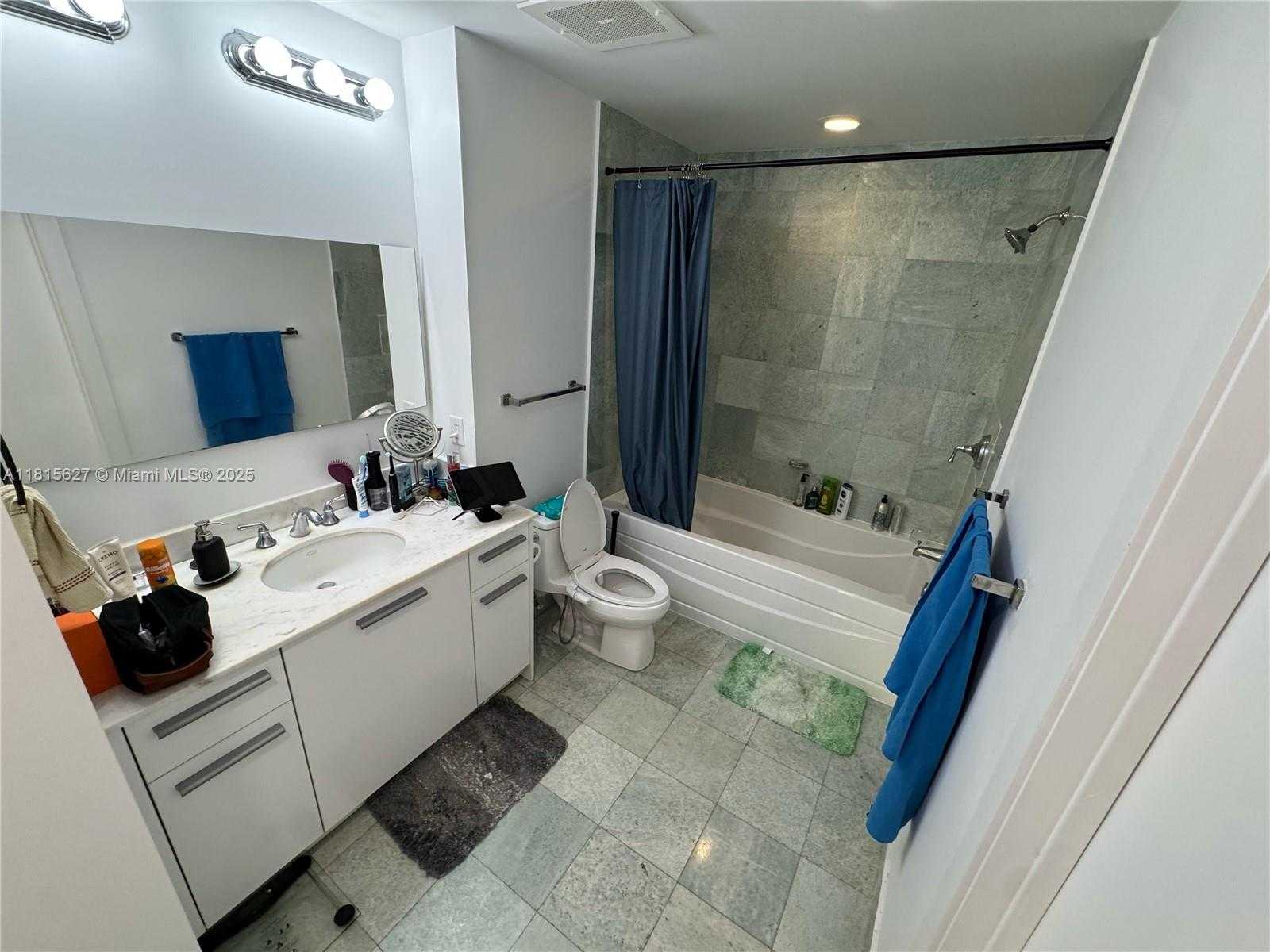 Small Image of 1060 BRICKELL AVE #4015, Miami Number 13