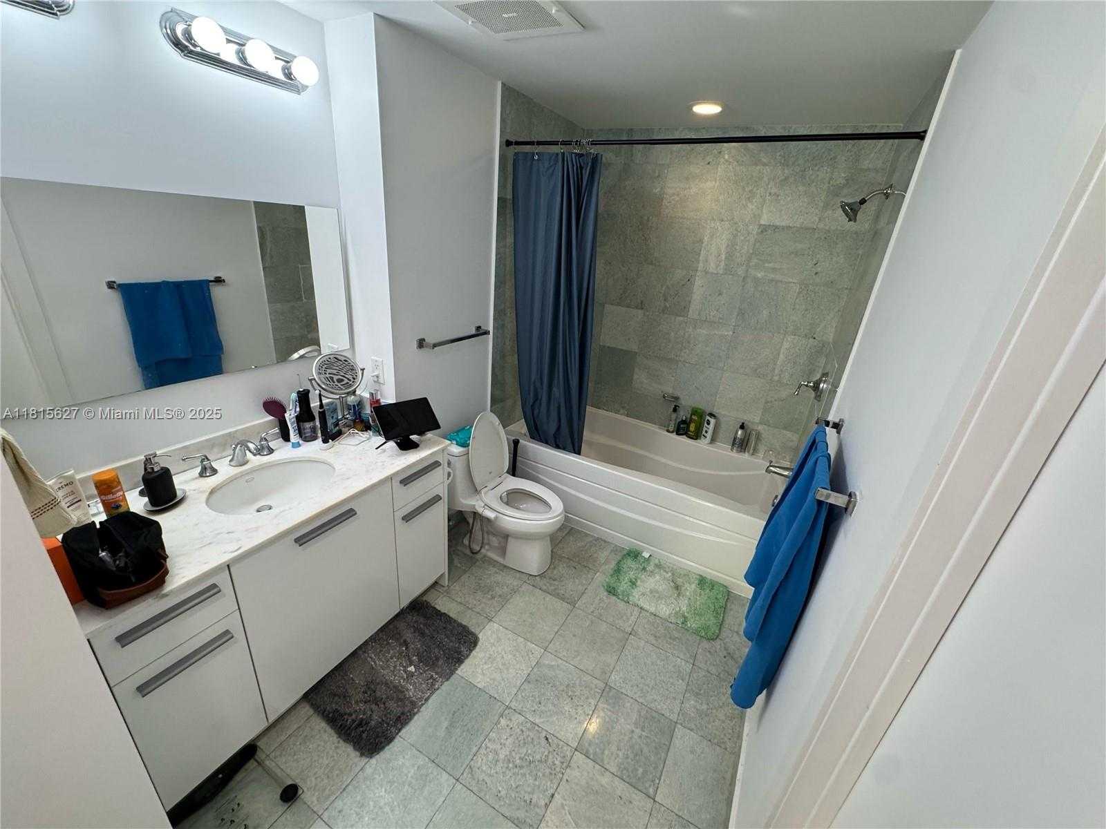 Small Image of 1060 BRICKELL AVE #4015, Miami Number 14