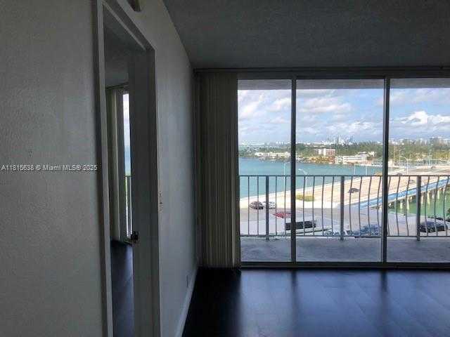 Small Image of 7601 EAST TREASURE DR #915, North Bay Village Number 13