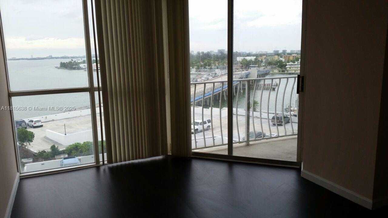 Small Image of 7601 EAST TREASURE DR #915, North Bay Village Number 18