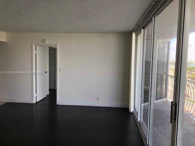 Small Image of 7601 EAST TREASURE DR #915, North Bay Village Number 9