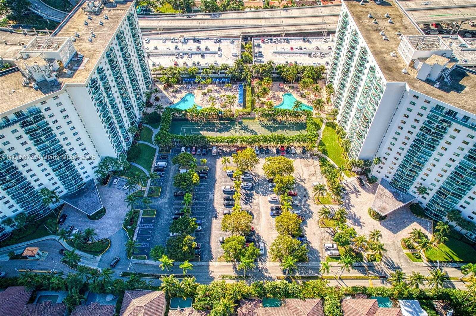 Small Image of 19380 COLLINS AVE #311, Sunny Isles Beach Number 6