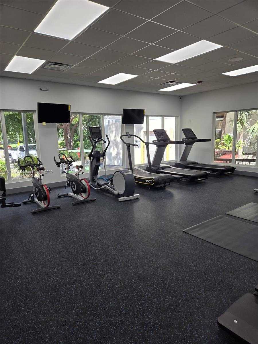 Small Image of 17021 NORTH BAY RD #1005, Sunny Isles Beach Number 43
