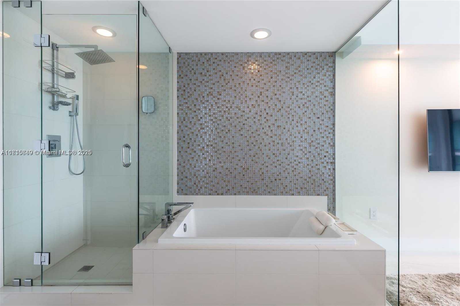 Small Image of 650 NORTH EAST 32ND ST #1201, Miami Number 13
