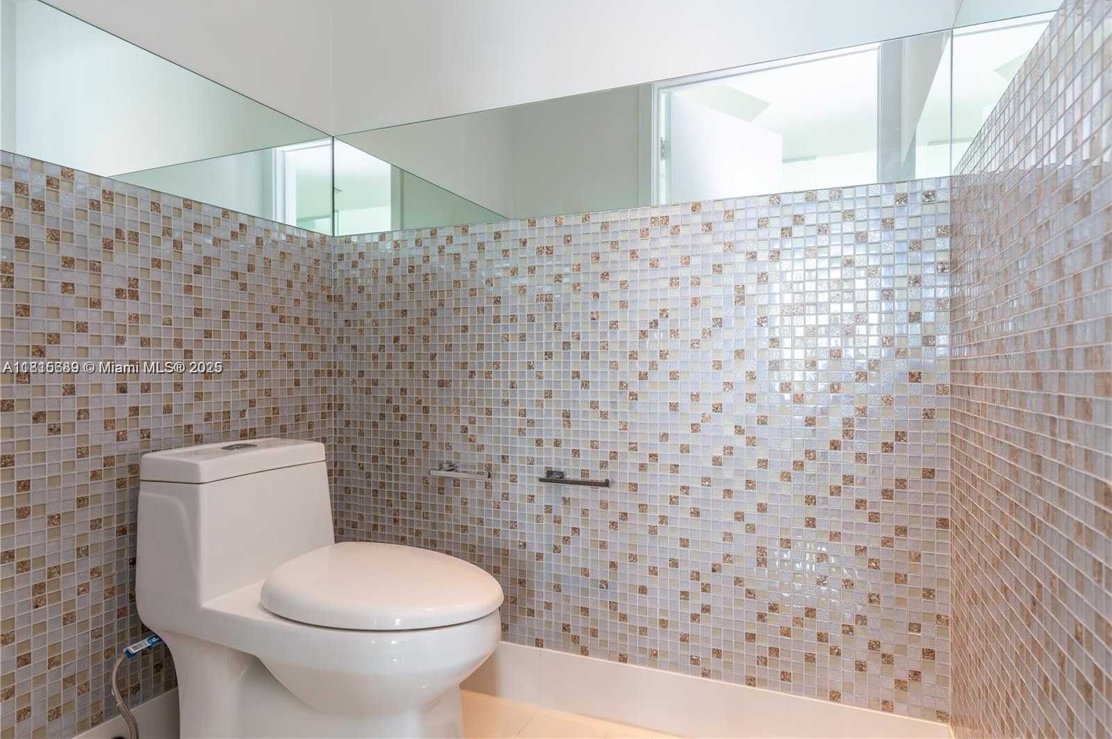 Small Image of 650 NORTH EAST 32ND ST #1201, Miami Number 16