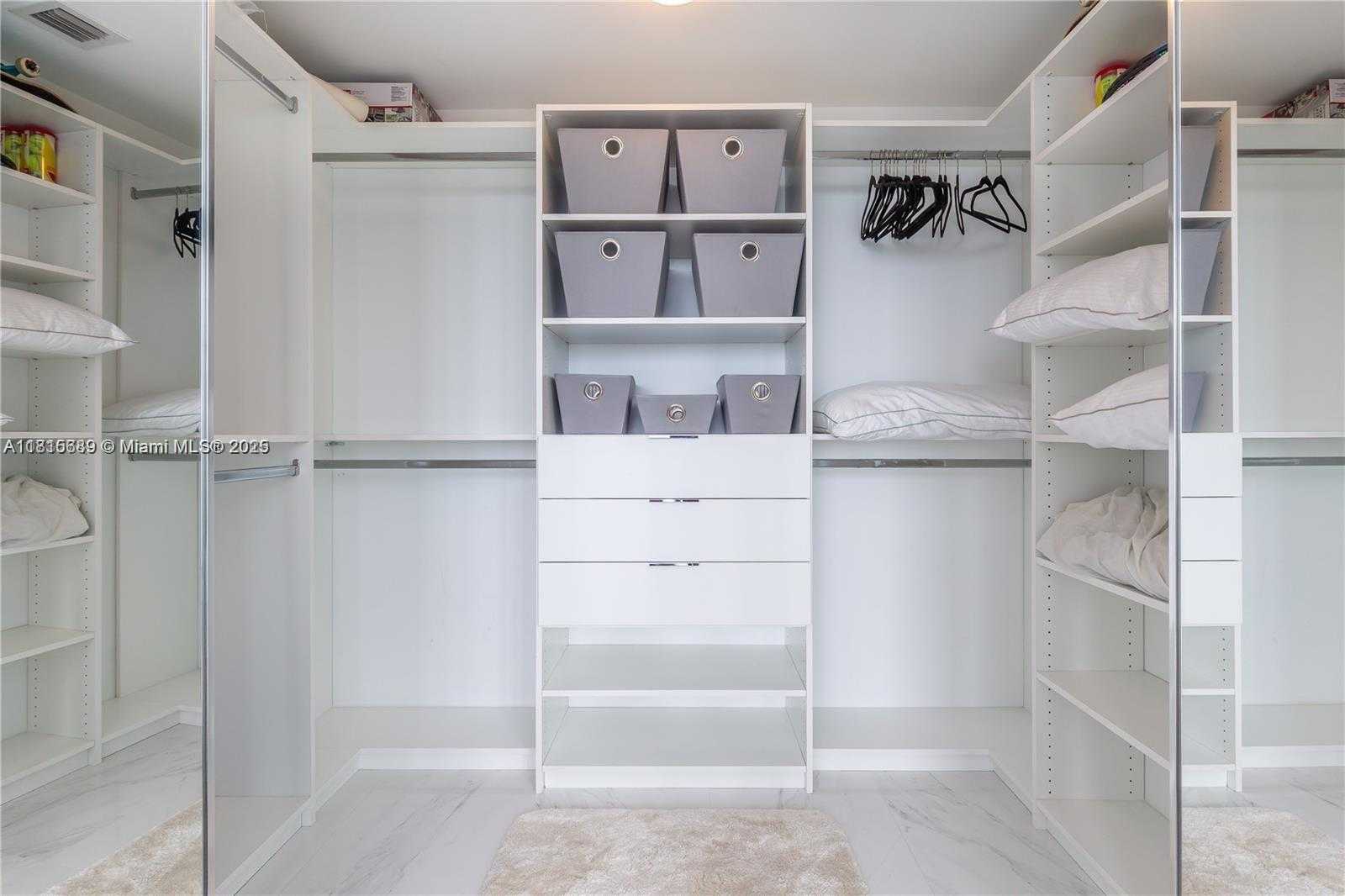 Small Image of 650 NORTH EAST 32ND ST #1201, Miami Number 24