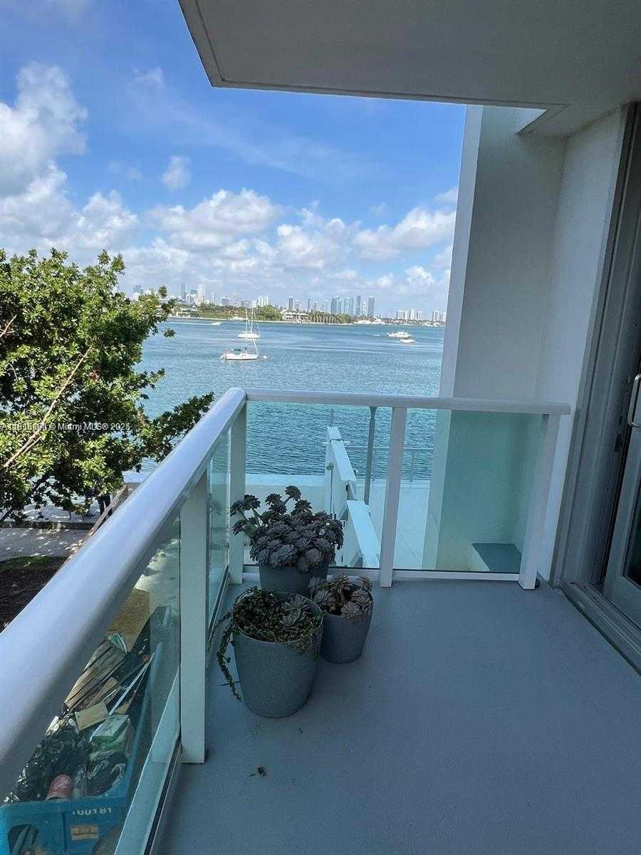 Small Image of 1000 WEST AVE #211, Miami Beach Number 5