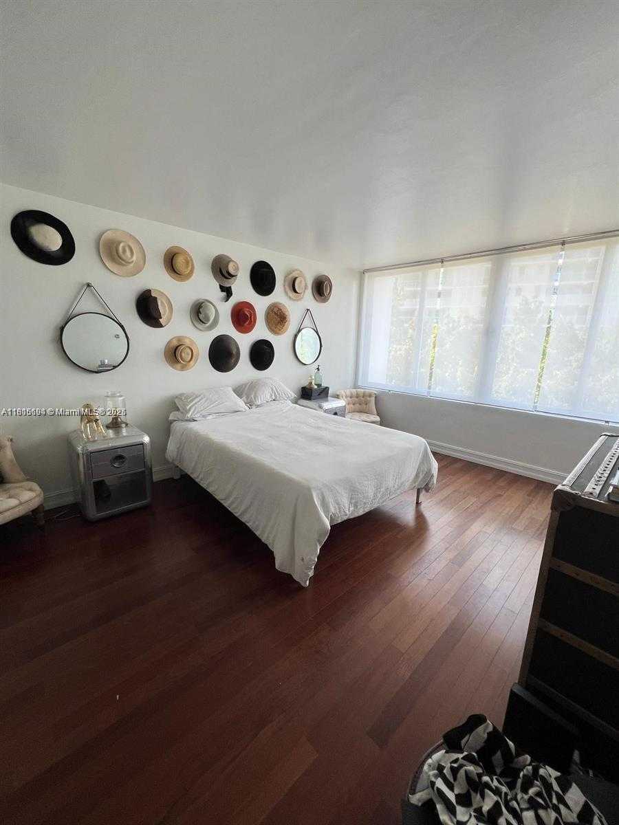 Small Image of 1000 WEST AVE #211, Miami Beach Number 7