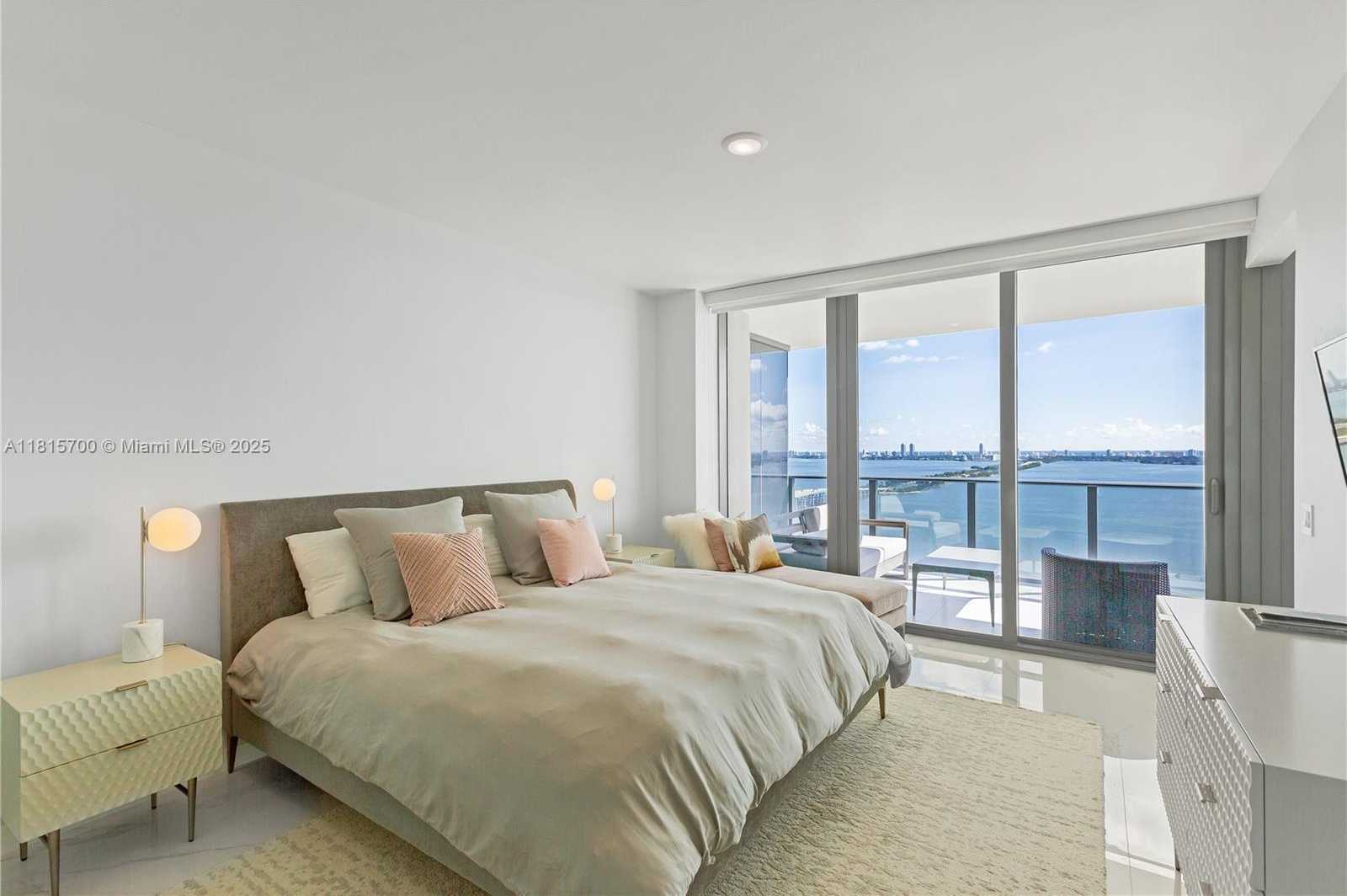 Small Image of 3131 NORTH EAST 7TH AVE #2903, Miami Number 17