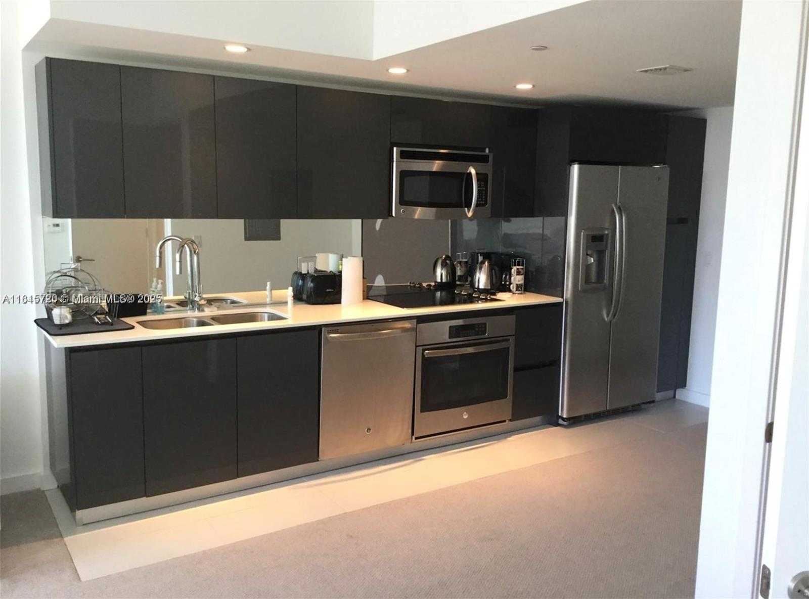Small Image of 31 SOUTH EAST 6TH ST #2705, Miami Number 5