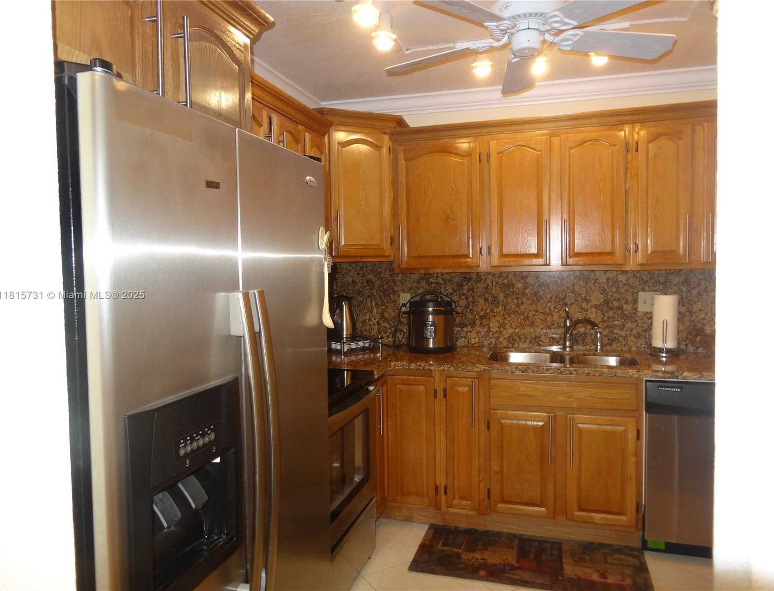 Small Image of 600 THREE ISLANDS BLVD #817, Hallandale Beach Number 14