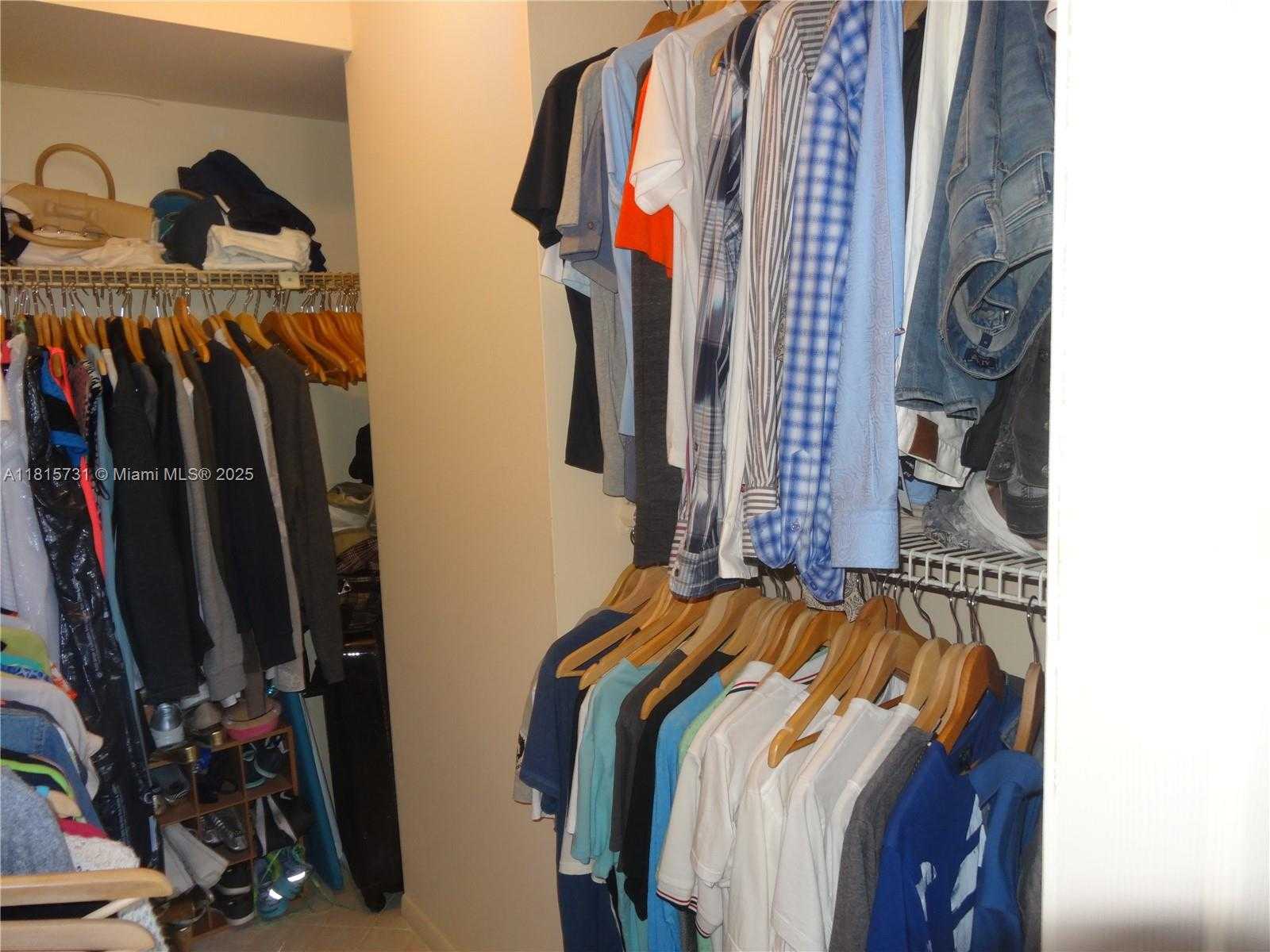 Small Image of 600 THREE ISLANDS BLVD #817, Hallandale Beach Number 26