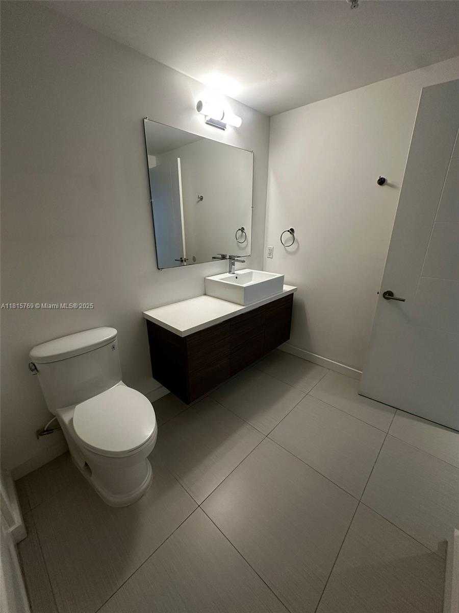 Small Image of 1010 SOUTH WEST 2ND AVE #1005, Miami Number 4