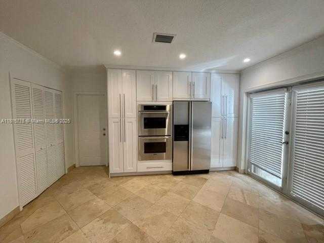 Small Image of 15925 SOUTH WEST 83RD CT, Palmetto Bay Number 10