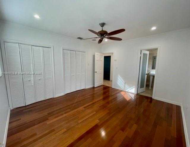 Small Image of 15925 SOUTH WEST 83RD CT, Palmetto Bay Number 11
