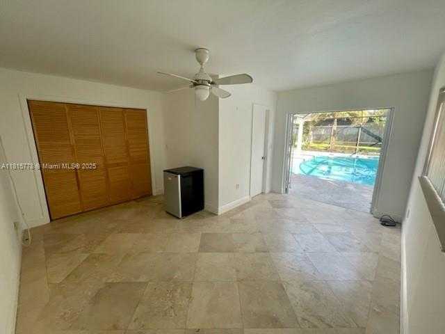 Small Image of 15925 SOUTH WEST 83RD CT, Palmetto Bay Number 23