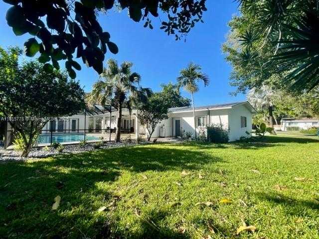Small Image of 15925 SOUTH WEST 83RD CT, Palmetto Bay Number 26