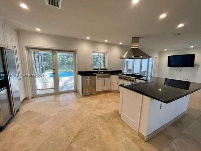 Small Image of 15925 SOUTH WEST 83RD CT, Palmetto Bay Number 9