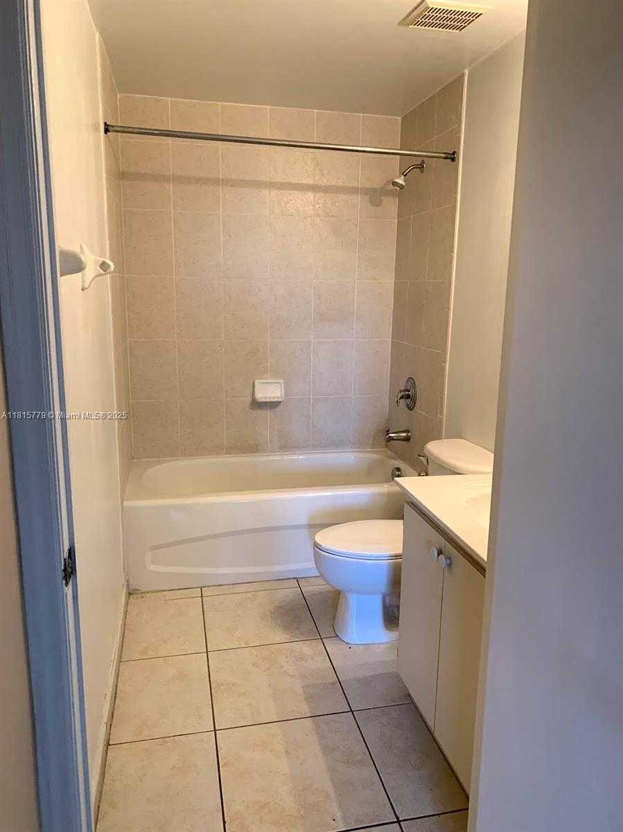 Small Image of 7300 NORTH WEST 114TH AVE #301-6, Doral Number 8