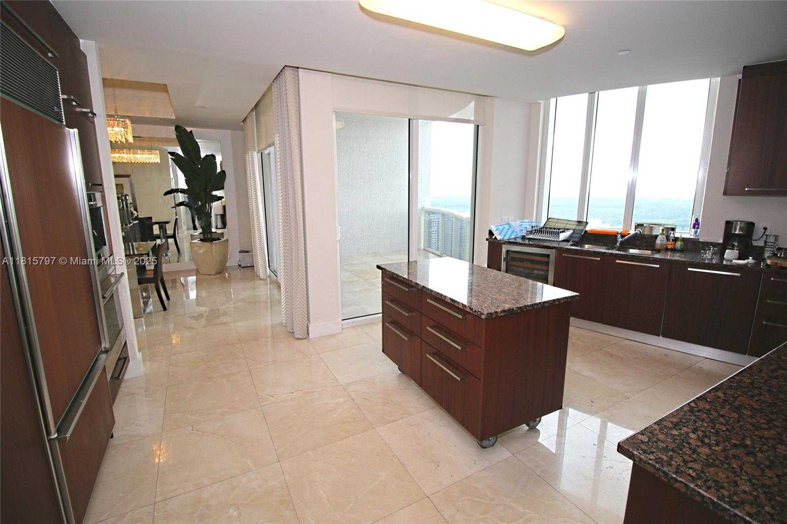 Small Image of 15901 COLLINS AVE #2906, Sunny Isles Beach Number 10