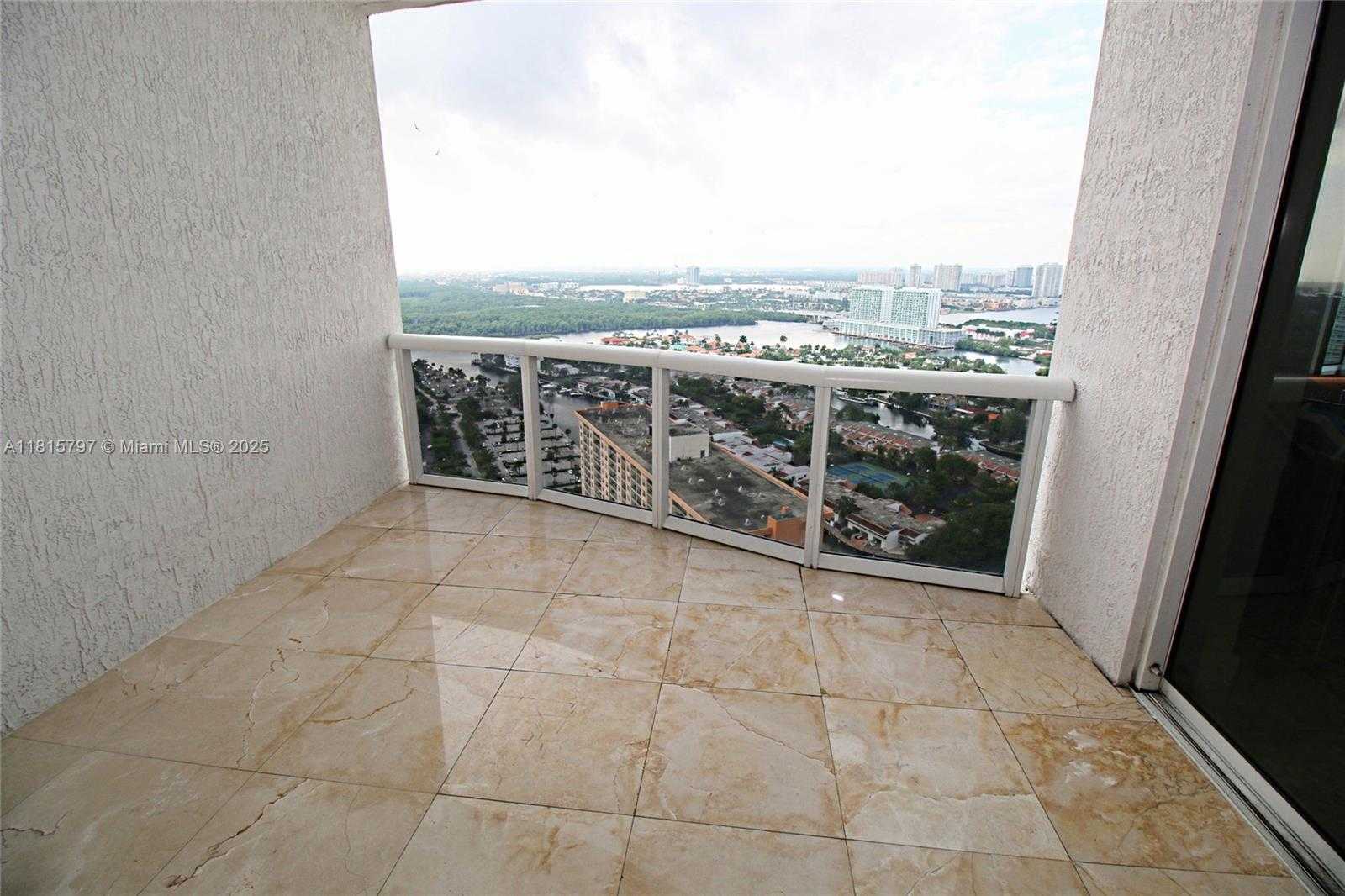 Small Image of 15901 COLLINS AVE #2906, Sunny Isles Beach Number 13