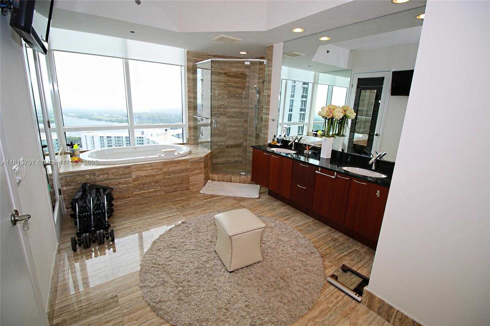 Small Image of 15901 COLLINS AVE #2906, Sunny Isles Beach Number 18