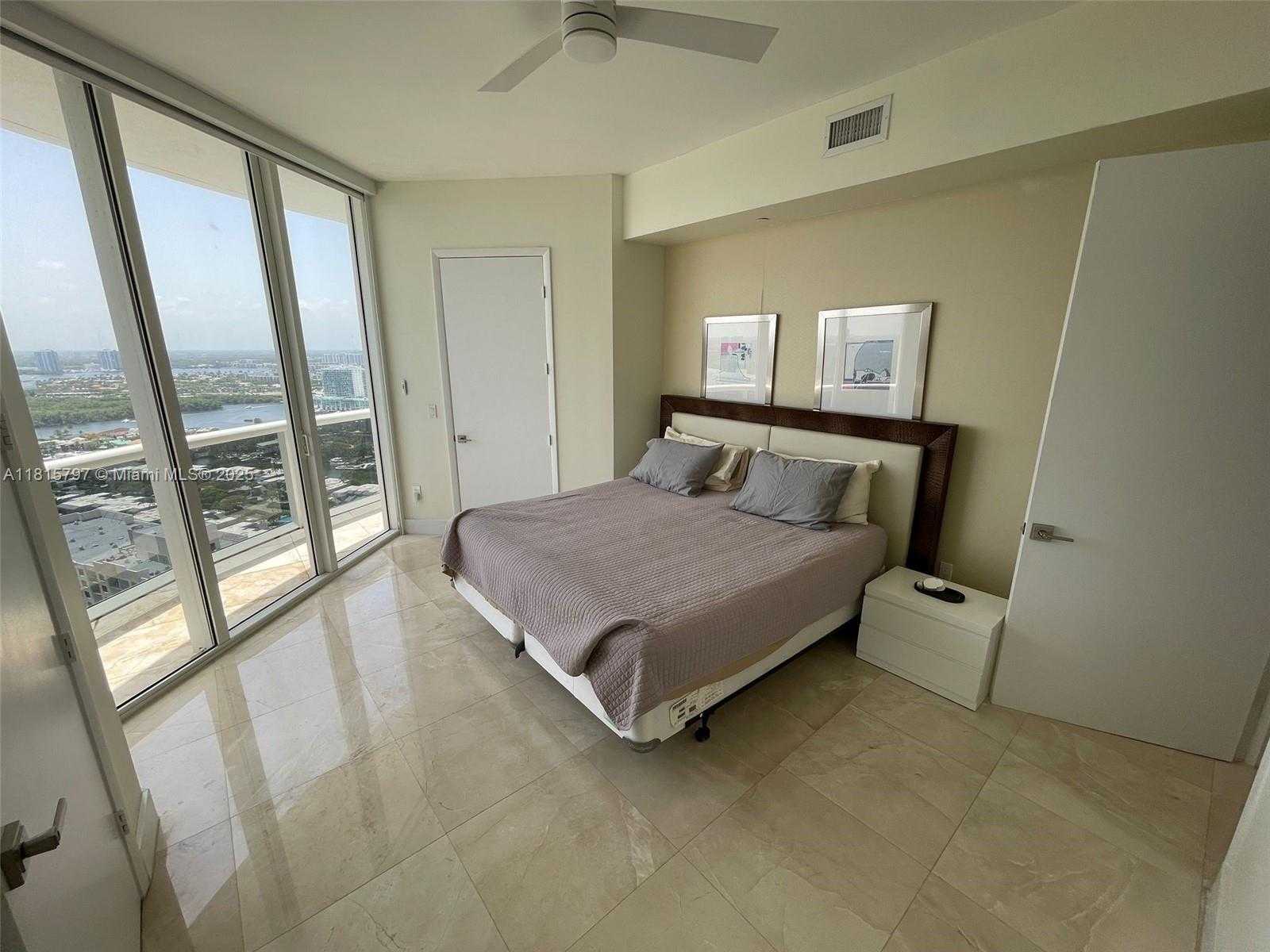 Small Image of 15901 COLLINS AVE #2906, Sunny Isles Beach Number 20