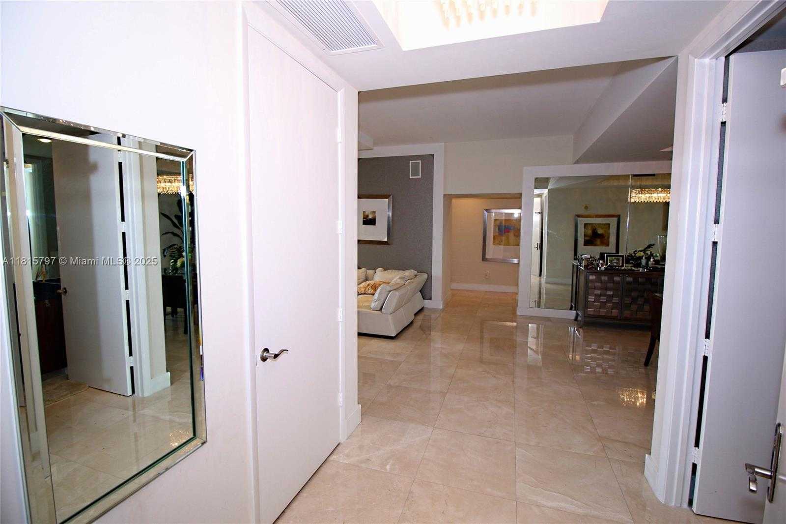 Small Image of 15901 COLLINS AVE #2906, Sunny Isles Beach Number 3