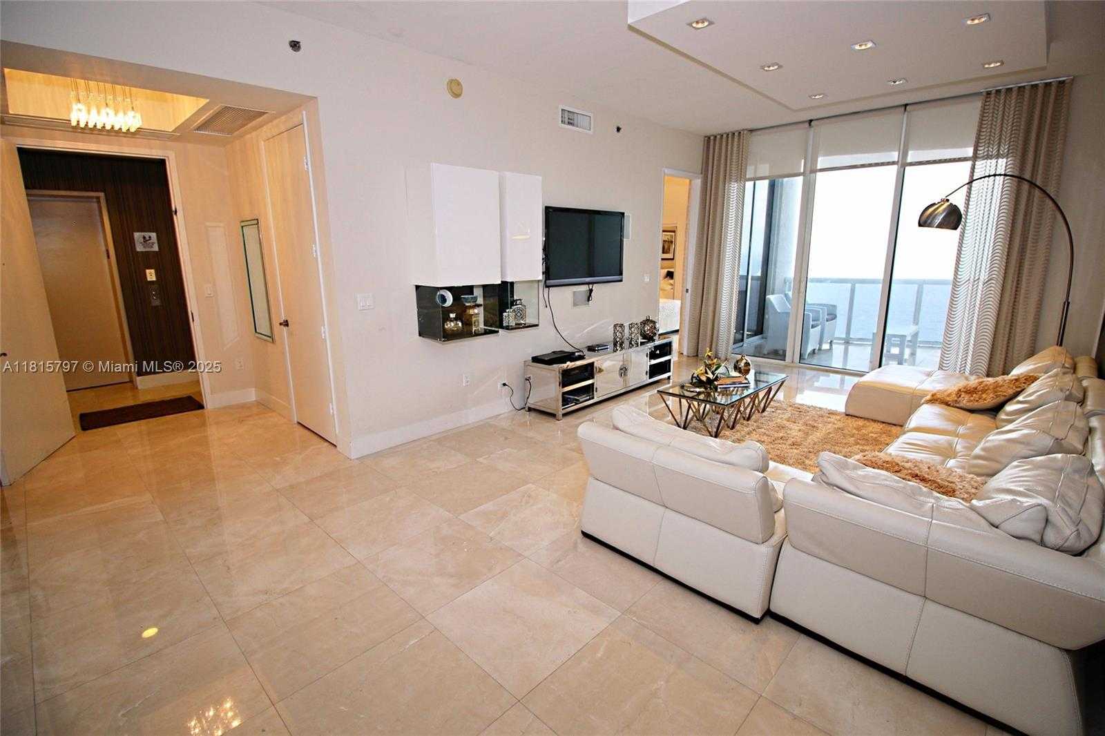 Small Image of 15901 COLLINS AVE #2906, Sunny Isles Beach Number 5